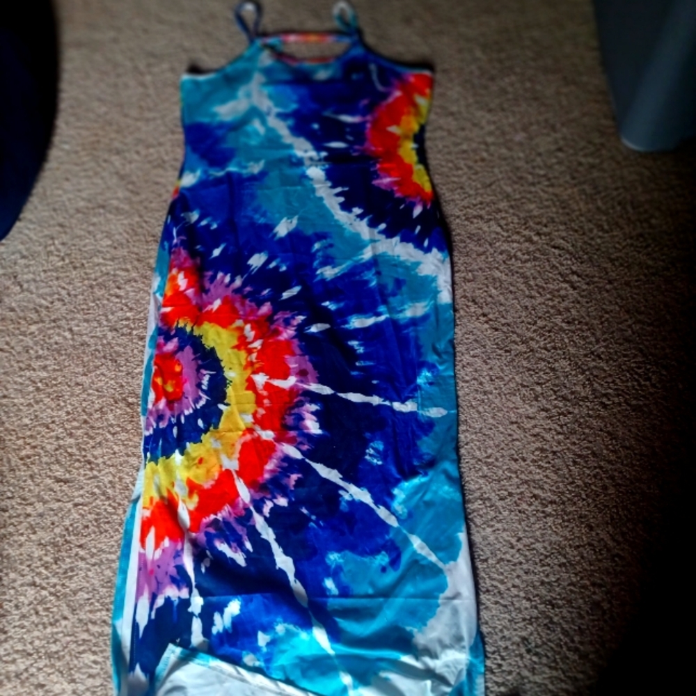 Colorful Tie-Dye Maxi Dress